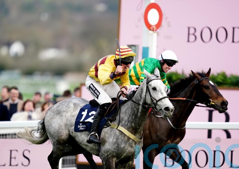 Newbury contest on Sine Nomine radar