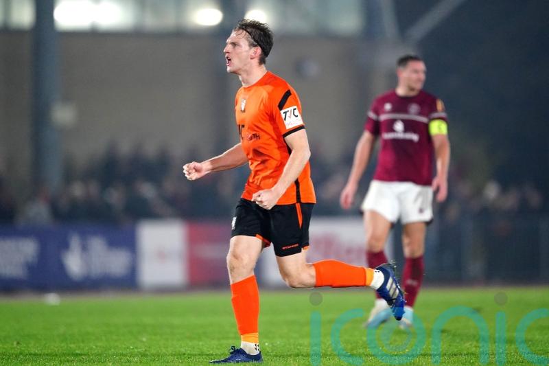 Danny Collinge double helps Barnet ease to victory at Southend