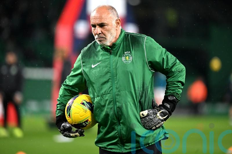 Vital statistics &ndash; a closer look at Man Utd&rsquo;s headline-hitting goalkeeping coach