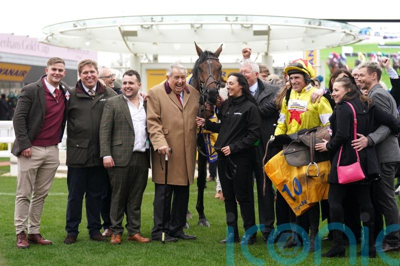 Dan Skelton pays tribute to &lsquo;great man&rsquo; John Hales