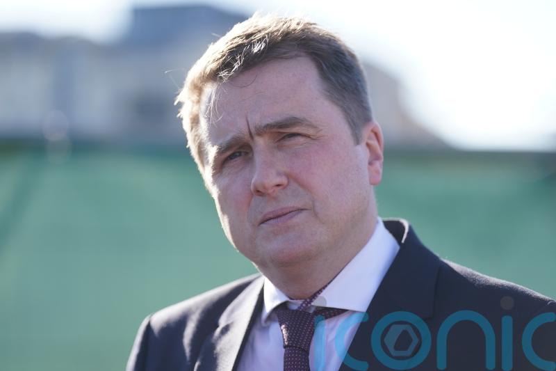 Homelessness hits record high as minister rolls back pledge