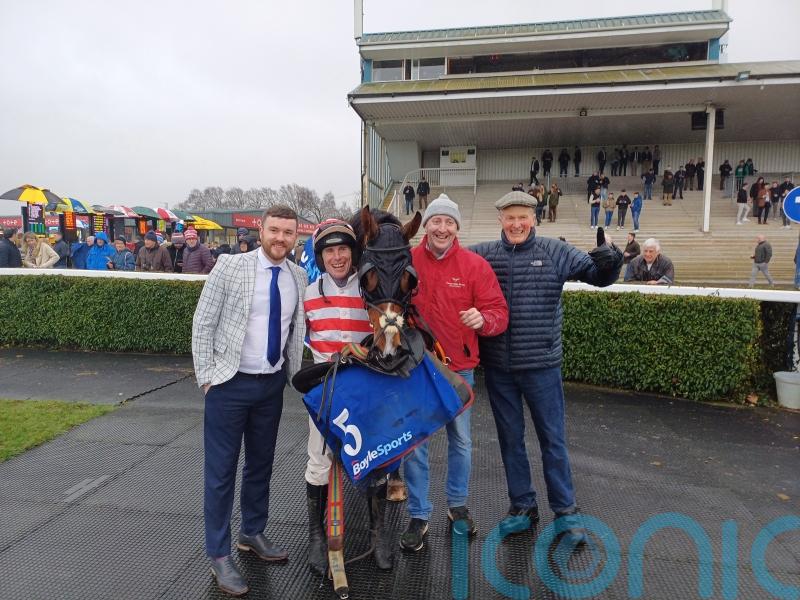 Senecia turns over El Fabiolo at Navan