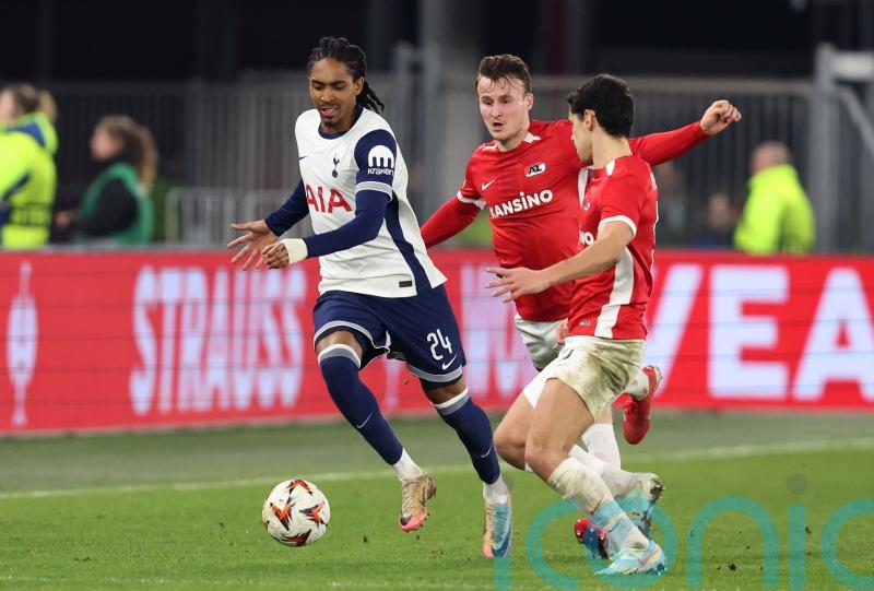 Djed Spence: Everyone at Tottenham is behind Ange Postecoglou