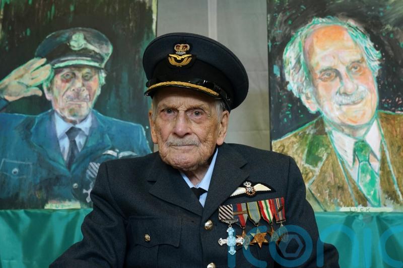 William pays tribute to last surviving Battle of Britain pilot Paddy Hemingway