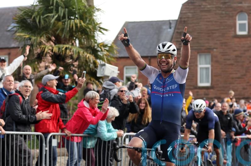 Edinburgh to host Grand Depart for 2027 Tour de France