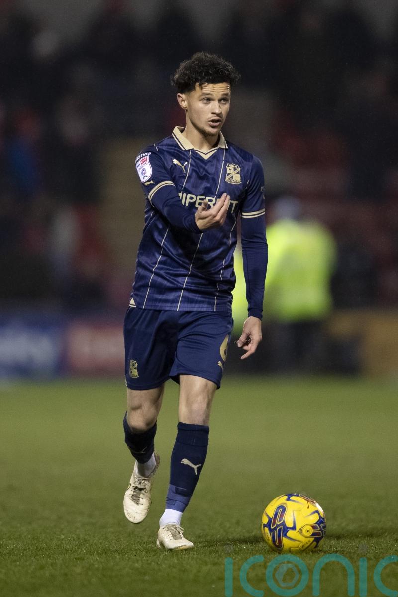 George McEachran fires Grimsby into play-off places with winner against Newport