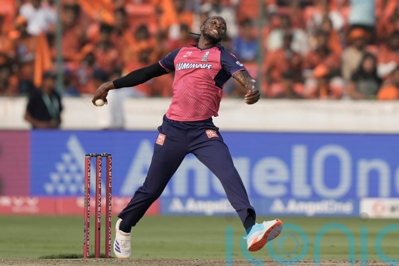 Jofra Archer concedes 76 runs in four overs to record IPL&rsquo;s most expensive spell