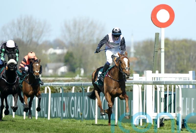 Hiddenvalley Lake too strong in Liverpool Hurdle