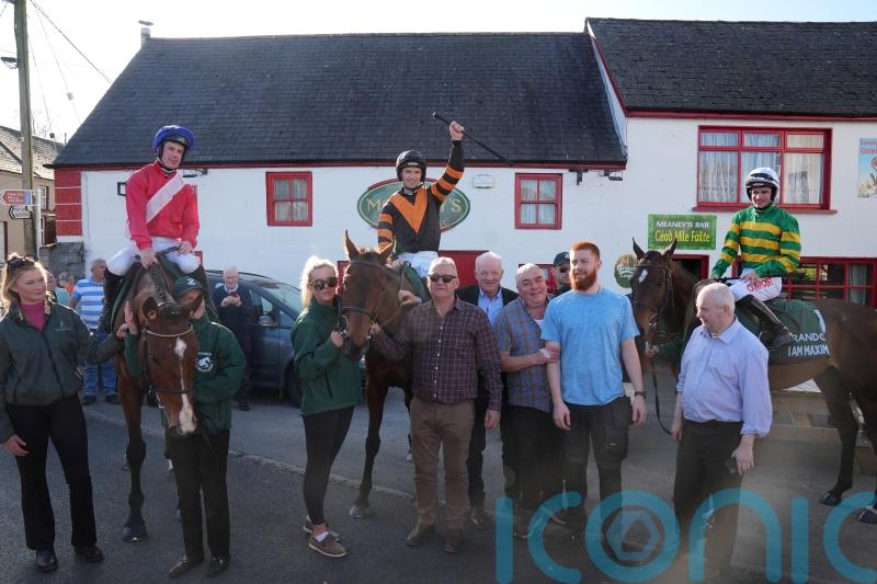 Michael Dickinson salutes National feat of Willie Mullins