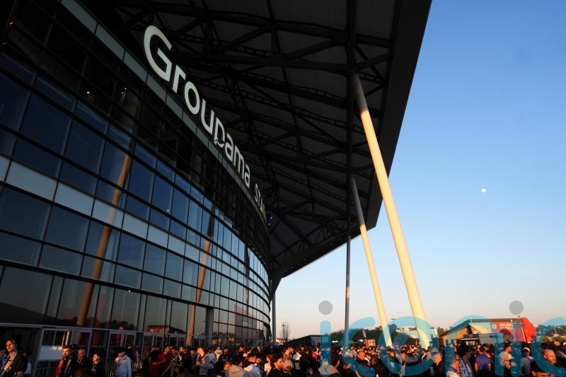 Man Utd look into treatment of fans in Lyon following travel issues and tear gas