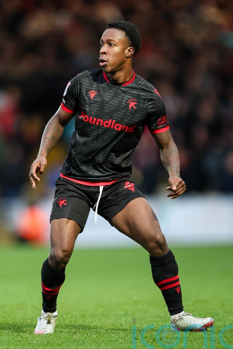 Liam Gordon rescues Walsall but they drop out of automatic promotion spots