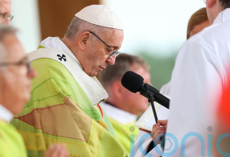 Priest recalls watching Pope write apology to abuse victims in Ireland