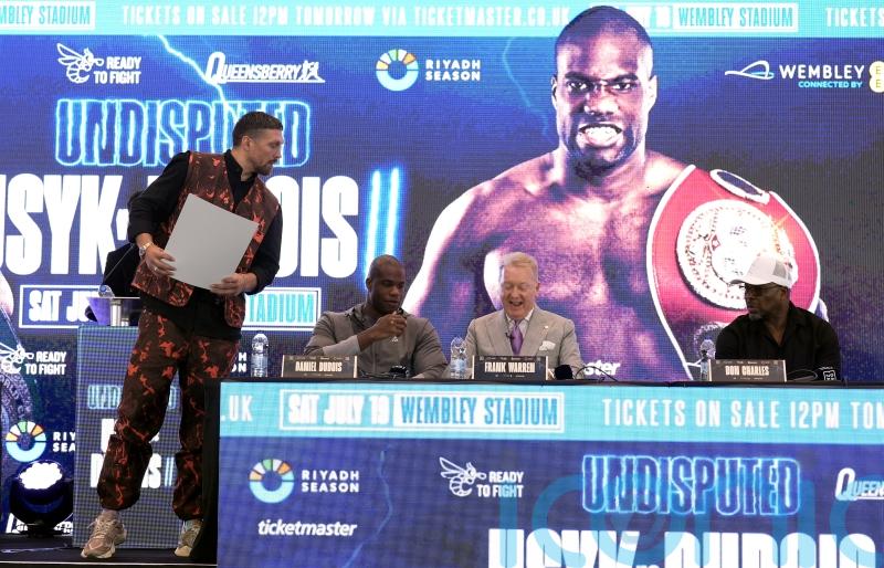 Don Charles questions Oleksandr Usyk&rsquo;s faith in God amid &lsquo;conning&rsquo; accusation