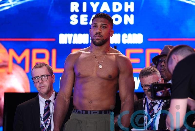 Anthony Joshua&rsquo;s ring return delayed by elbow surgery