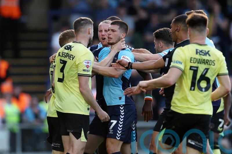 Wycombe and Charlton play out goalless stalemate in play-off first leg