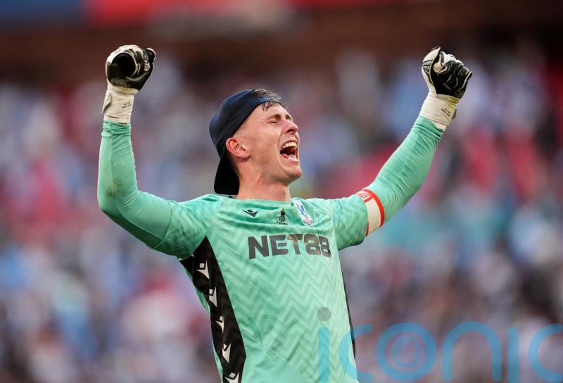 Dean Henderson shrugs off controversy to dedicate FA Cup win to late father