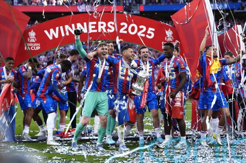 Sunday&rsquo;s briefing: Eze fires Eagles to cup win as Everton set to leave Goodison