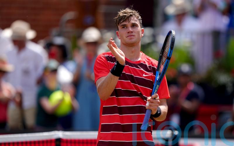 Jack Draper begins bid to emulate Andy Murray at Queen&rsquo;s Club with opening win