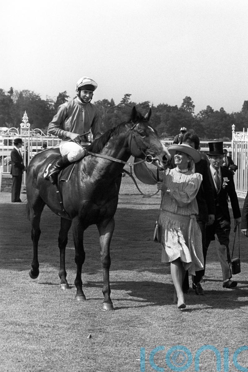 Steve Cauthen salutes &lsquo;mentor&rsquo; Barry Hills with memories of special relationship