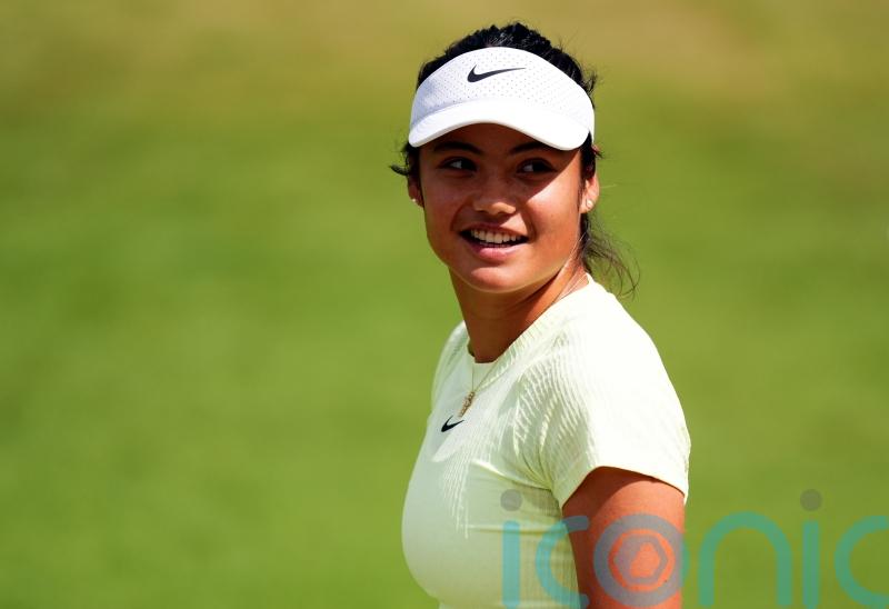 Fans rally behind Emma Raducanu in searing heat ahead of Wimbledon showdown