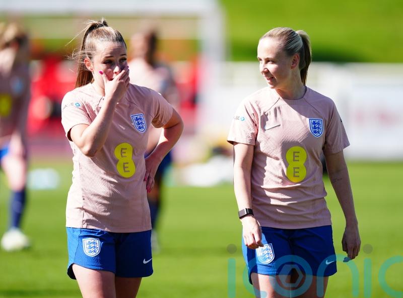 Beth Mead lauds &lsquo;unbelievable&rsquo; Ella Toone as England reach Euro 2025 quarters