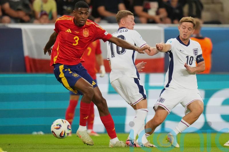 Valencia defender Cristhian Mosquera closes in on Arsenal switch