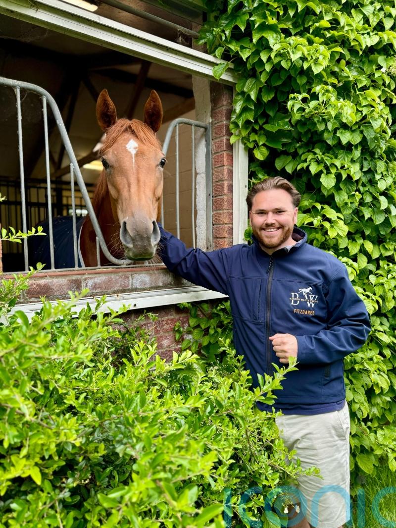 Blow for Fellowes and Basher Watts, as Shes Perfect meets with setback