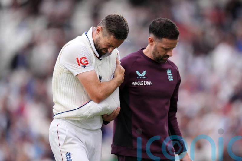 Chris Woakes could miss rest of Oval Test after sustaining shoulder injury