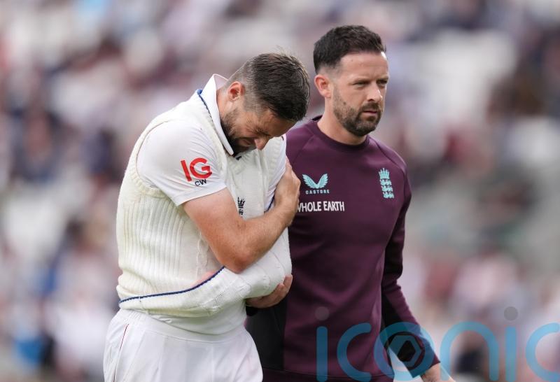 Chris Woakes &lsquo;all in&rsquo; and will bat with dislocated shoulder if needed &ndash; Joe Root
