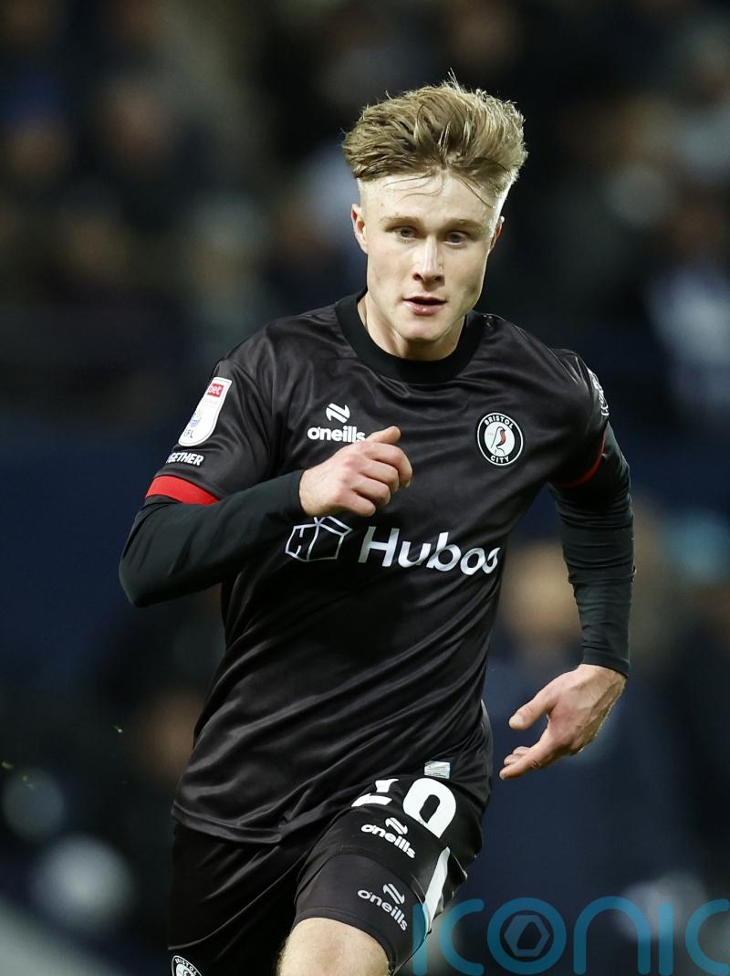 Loan forward Sam Bell sets Wycombe on their way to victory over Mansfield