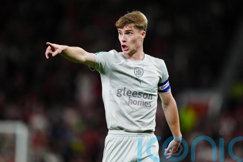 Conor Hourihane hails hard-working midfield duo after Barnsley victory