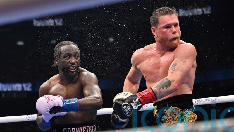 Terence Crawford makes boxing history by dethroning Canelo Alvarez in Las Vegas