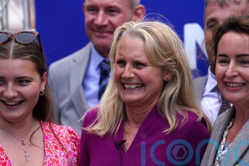 Naqeeb digs deep for Foundation success