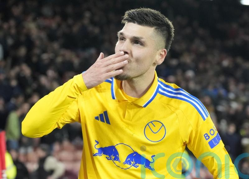 Daniel Farke says Joel Piroe has crucial role to play for Leeds