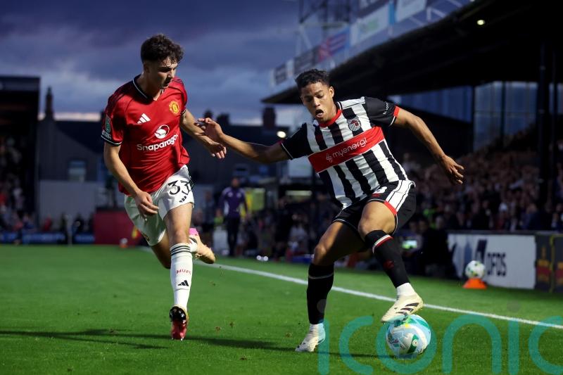 Evan Khouri quick off the mark as Grimsby beat Salford