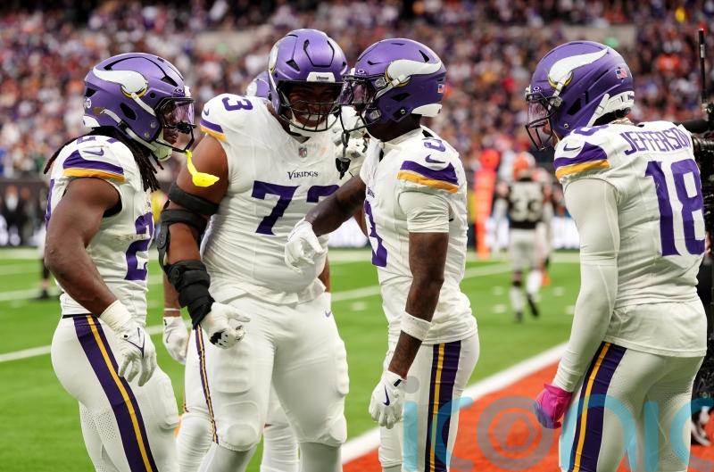 Late drama at Tottenham as Minnesota Vikings edge out Cleveland Browns in NFL