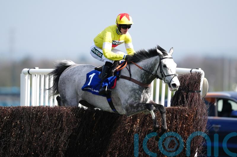 Betfair Chase &lsquo;favourite&rsquo; option for Caldwell Potter