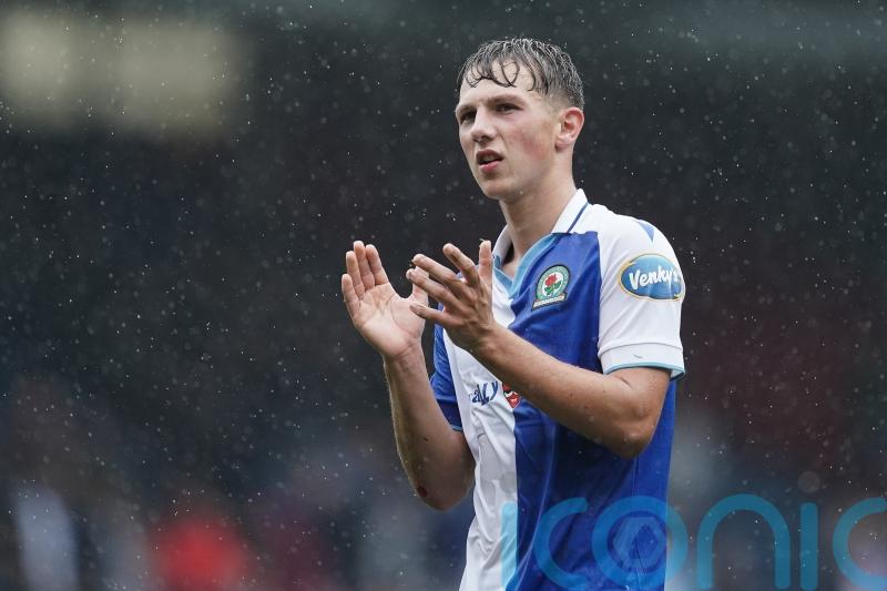 Posh boss hails Harry Leonard for &lsquo;running himself into ground&rsquo; in Reading win