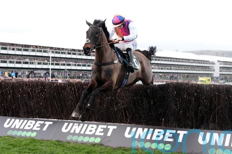 Couleurs back on song for Welsh National mission