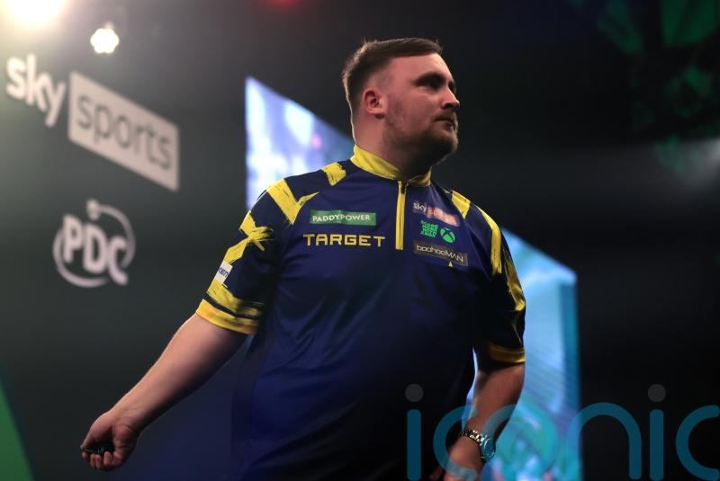 Luke Littler hails &lsquo;absolutely unbelievable&rsquo; crowd after cruising into last four