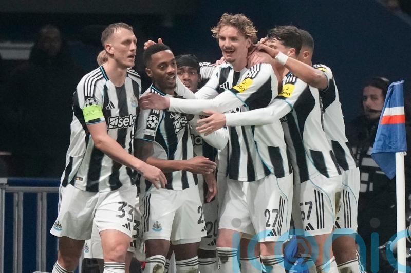 Newcastle clinch seeded play-off place after drawing with PSG in France