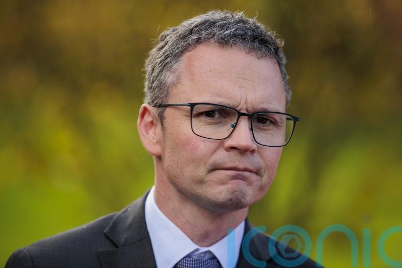 Weekly income of 325 euros for artists will &lsquo;set Ireland apart&rsquo; &ndash; minister