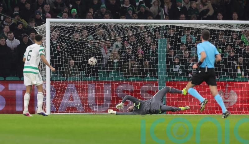 Kasper Schmeichel and Celtic suffer as Stuttgart ease to Europa League win