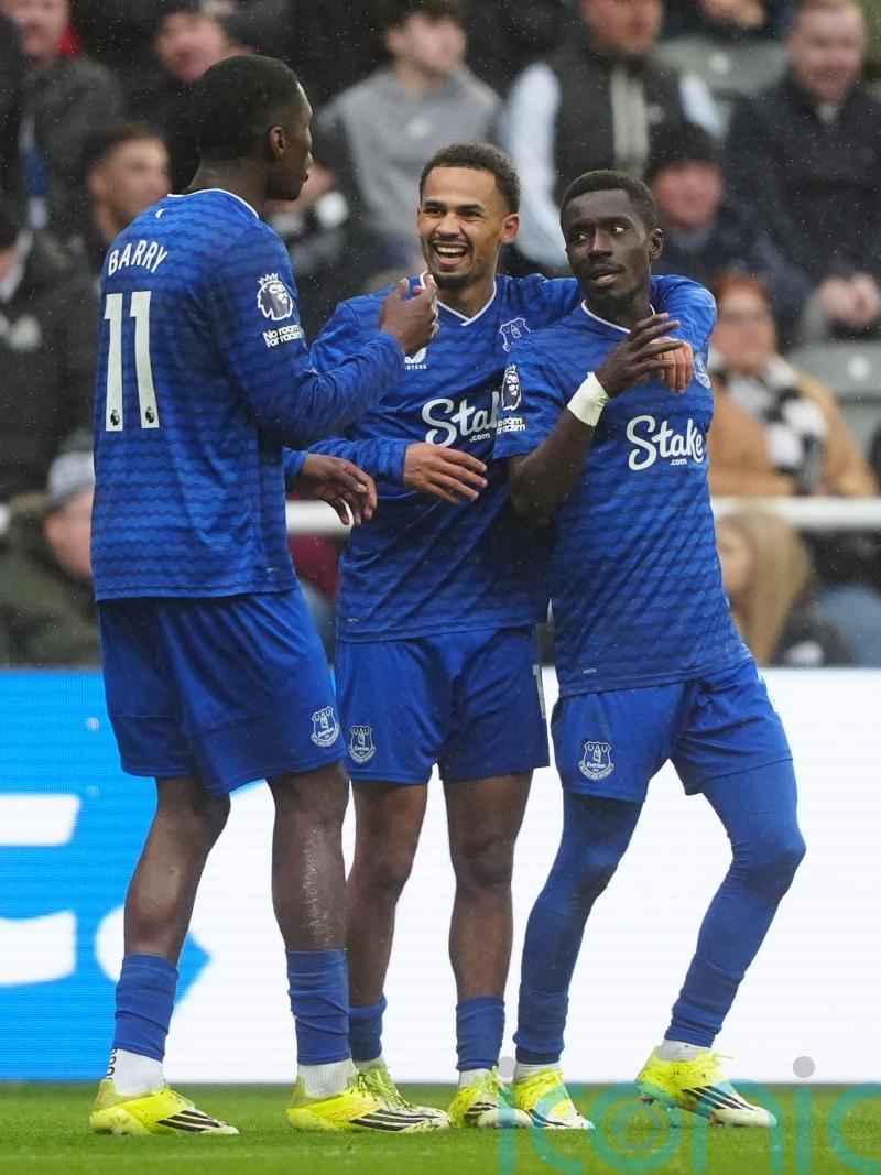 Thierno Barry boosts Everton to win from bench as Newcastle home woes continue