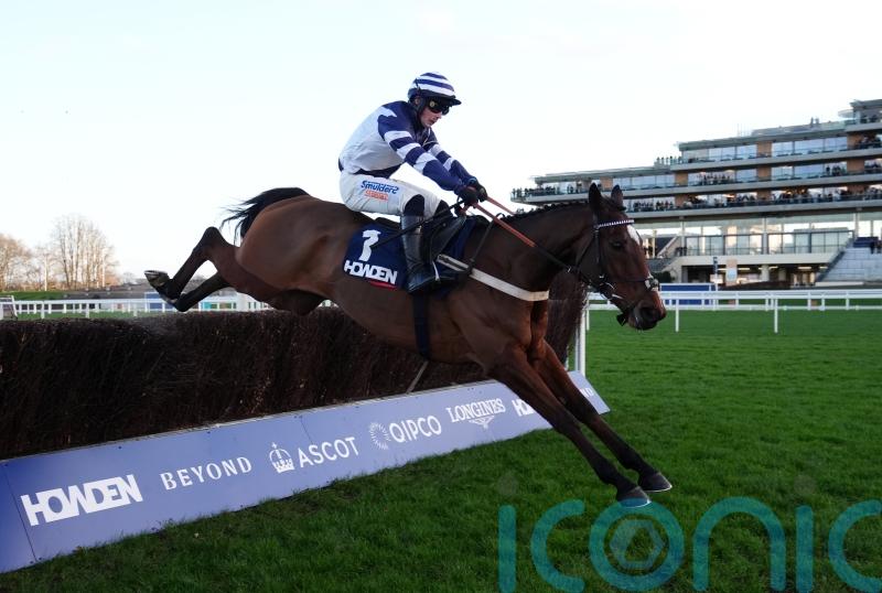 Thomas eyeing Festival success with Cheltenham trio