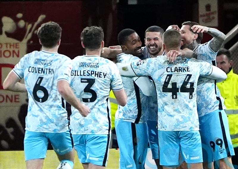 Charlton close in on safety by hurting Middlesbrough promotion bid at Riverside