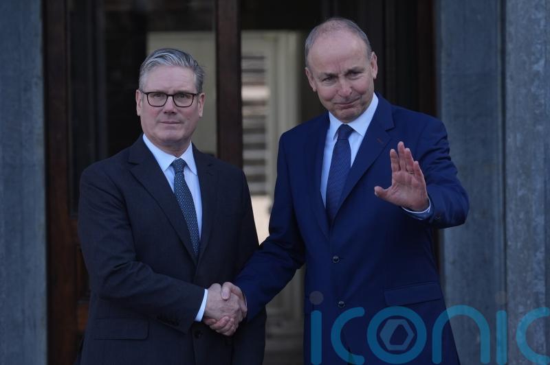 UK-Ireland summit held in Cork