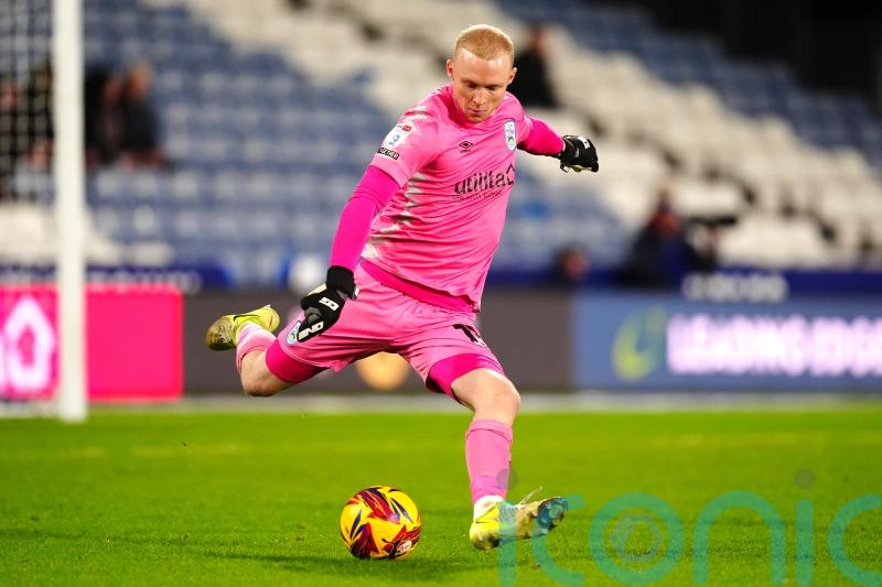 Colchester held by Crawley to dent play-off bid