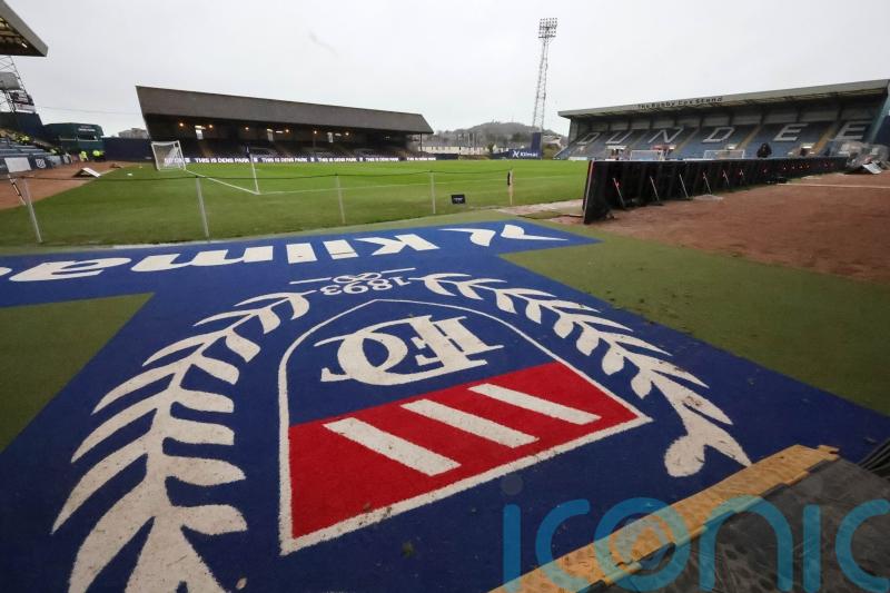 Dundee&rsquo;s added-time double stuns United and earns a derby draw