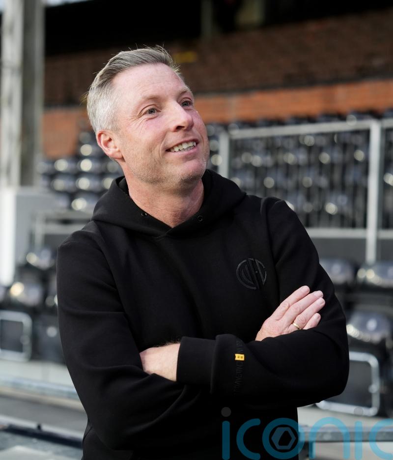 Cambridge boss Neil Harris to lean on experience for League Two promotion run-in